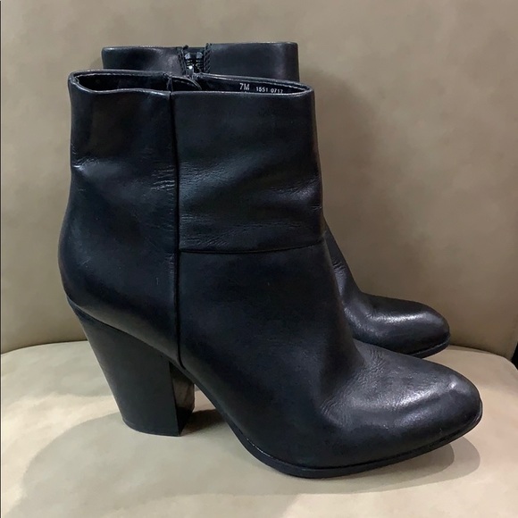 Like New Nine West black boots - Picture 3 of 7